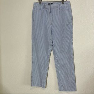 Lands End Blue & Black‎ Stripe Seersucker Slim Leg size 8